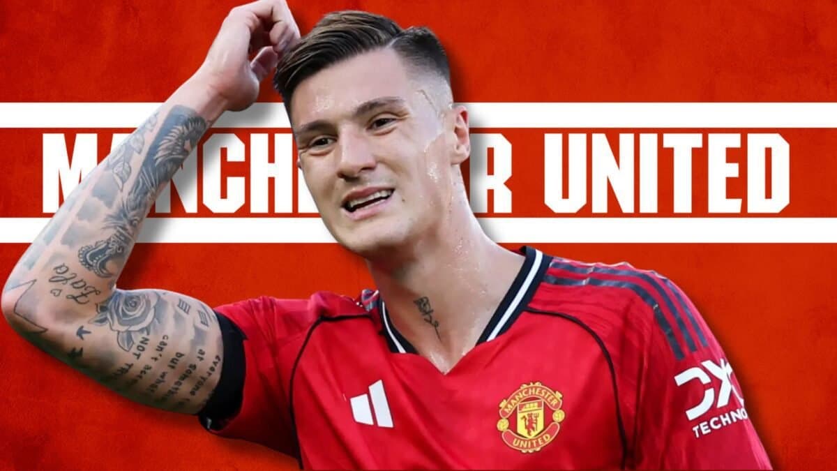 Manchester United forward comments on adapting to Premier League after big-money move