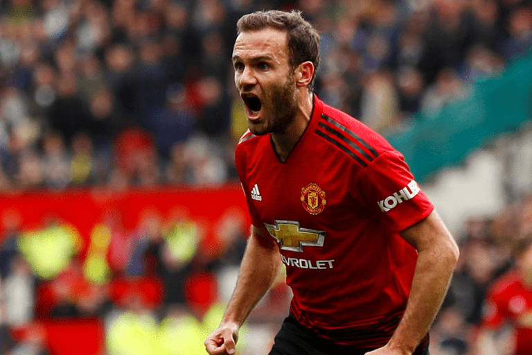 Juan Mata offered new contract at United amid links to Barcelona