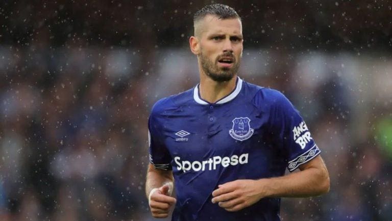 Everton reject Morgan Schneiderlin bid from Galatasaray