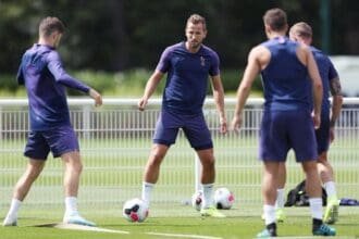 tottenham-harry-kane-training