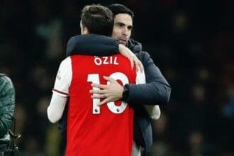 Mesut-Ozil-Mikel-Arteta