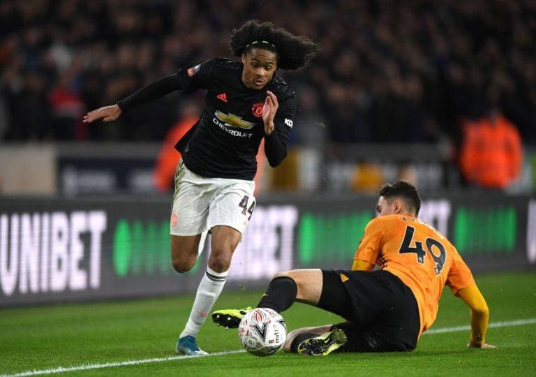 Tahith Chong in talks over Manchester United loan exit