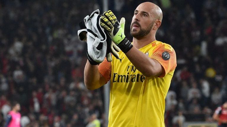 Aston Villa close to sign Pepe Reina until the end of the season