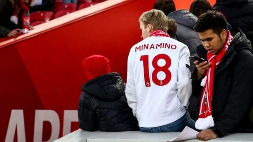 takumi-minamino-liverpool-fans