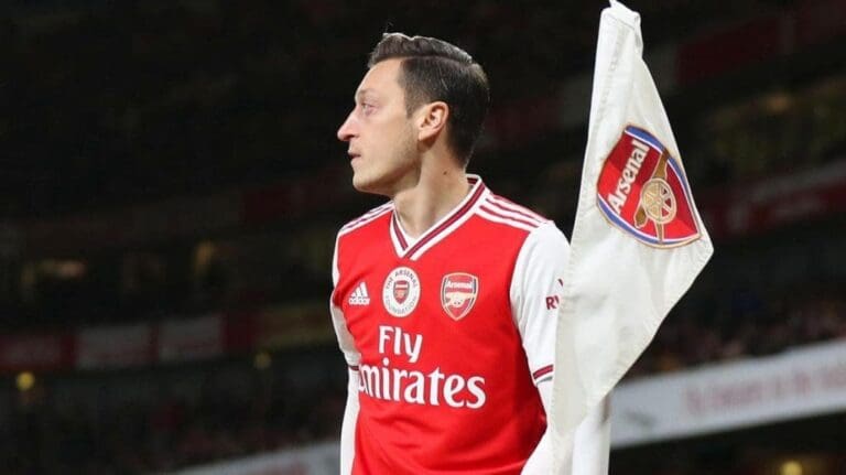 Mesut Ozil – I will decide when I go, not other people