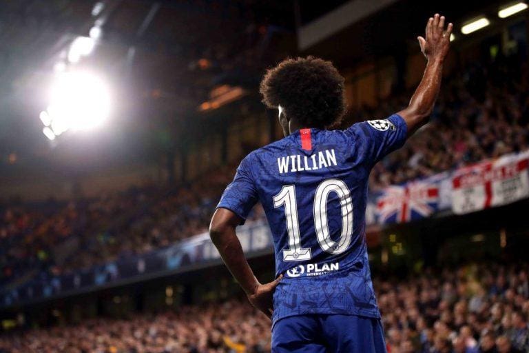 Willian undecided over Chelsea contract standoff