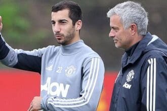 henrikh-mkhitaryan-jose-mourinho-manchester-united