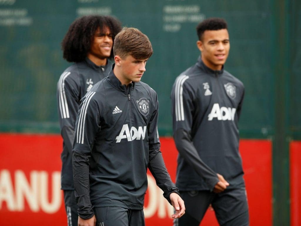 Charlie-Wellens_Europa-League-Manchester-United-Training