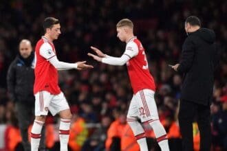 Emile_Smith_Rowe_Mesut_Ozil