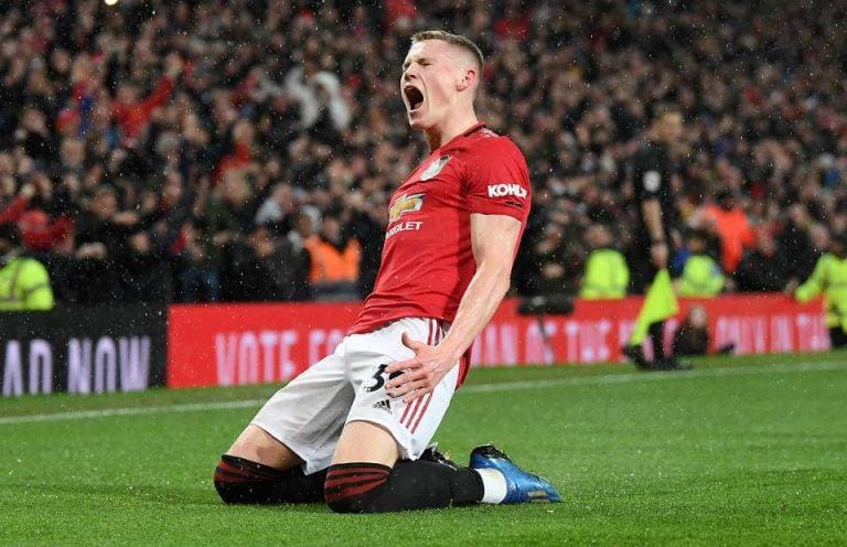 BREAKING: Scott McTominay signs new Manchester United contract