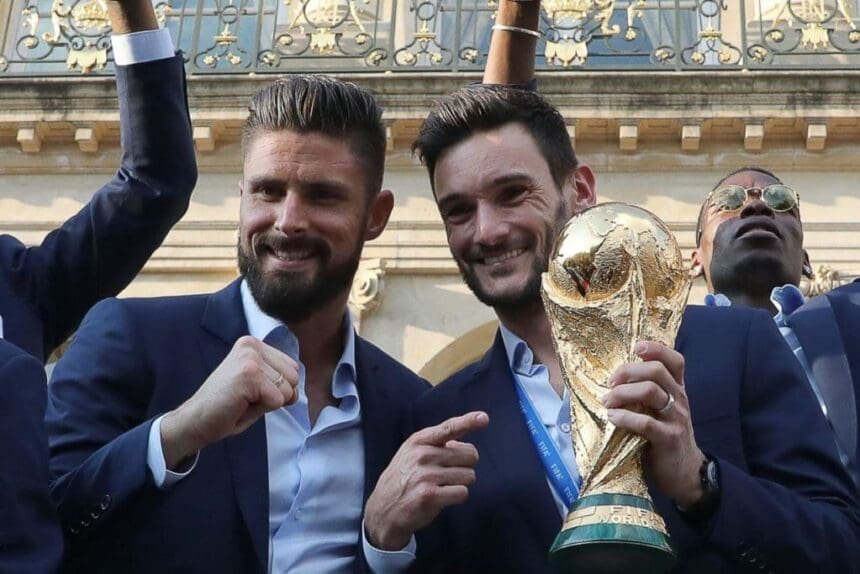 giroud-llrois-world-cup-2018-france