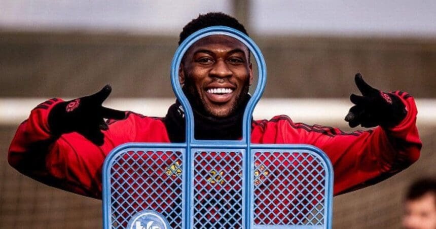 Timothy-Fosu-Mensah-manchester-united-training