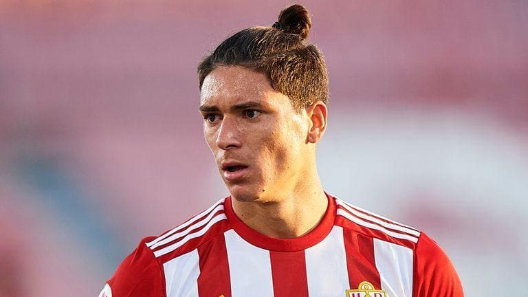 Southampton weighing up move for Darwin Nunez