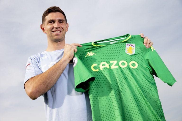 OFFICIAL: Emi Martinez completes a switch to Aston Villa
