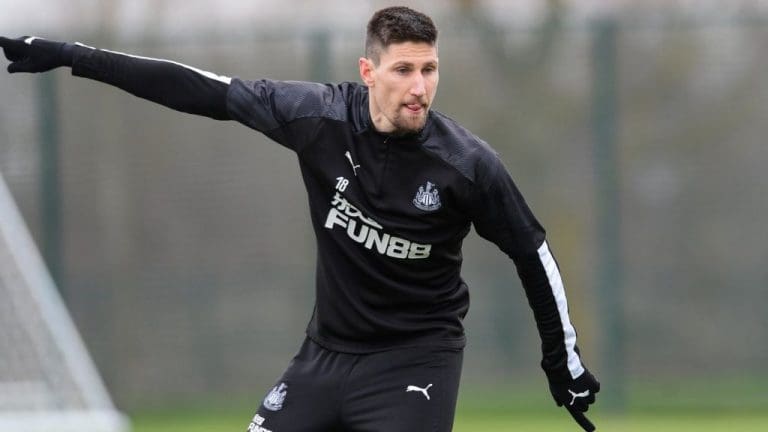 Federico Fernandez, another stall at Newcastle over term commitments!
