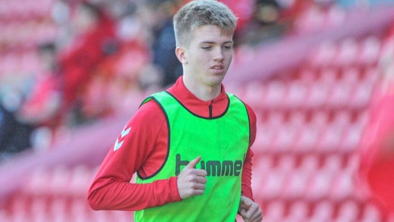 Aston Villa to snatch Josh Feeney under the noses of Manchester United
